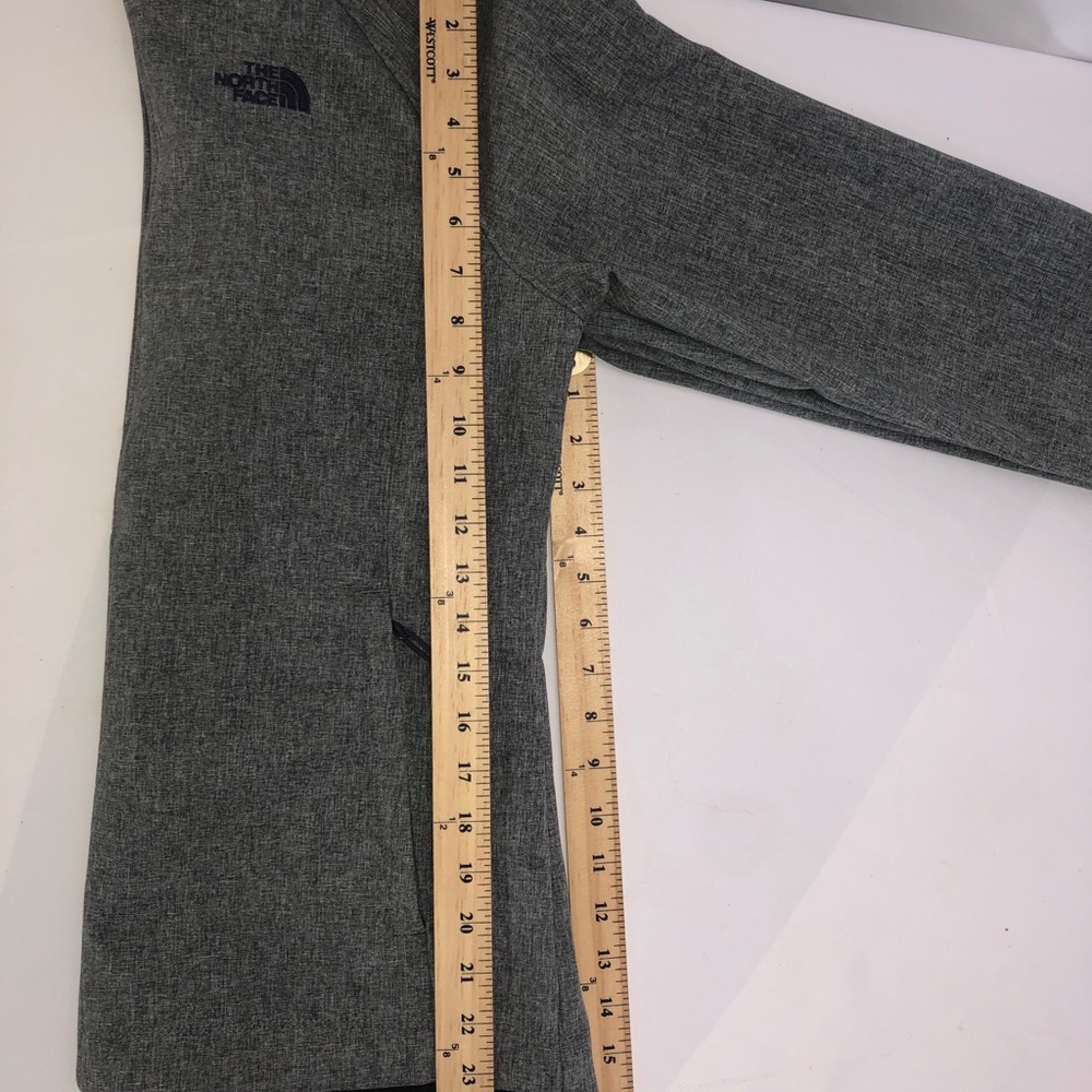 The Northface Windwall Jacket - image 8